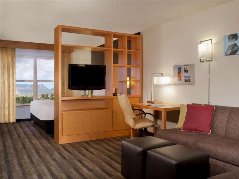 Hyatt House - University Village 콜로라도스프링스 외부 사진