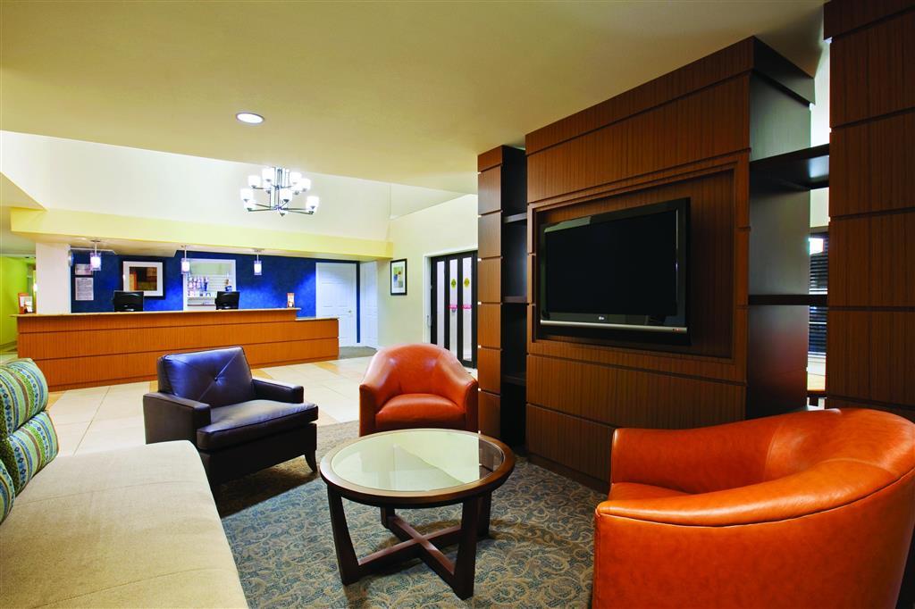 Hyatt House - University Village 콜로라도스프링스 내부 사진