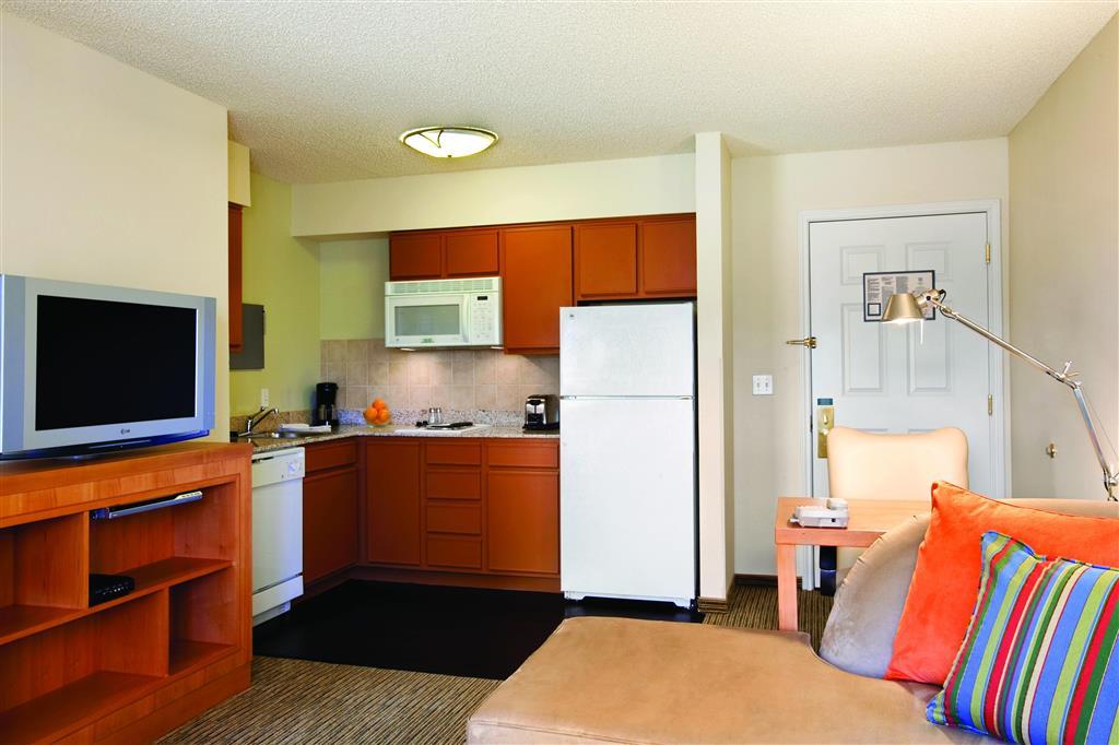 Hyatt House - University Village 콜로라도스프링스 객실 사진