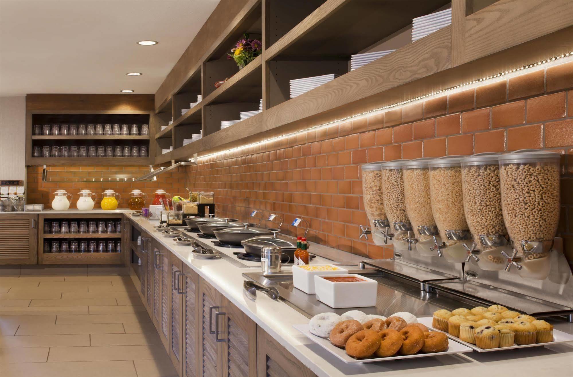 Hyatt House - University Village 콜로라도스프링스 외부 사진