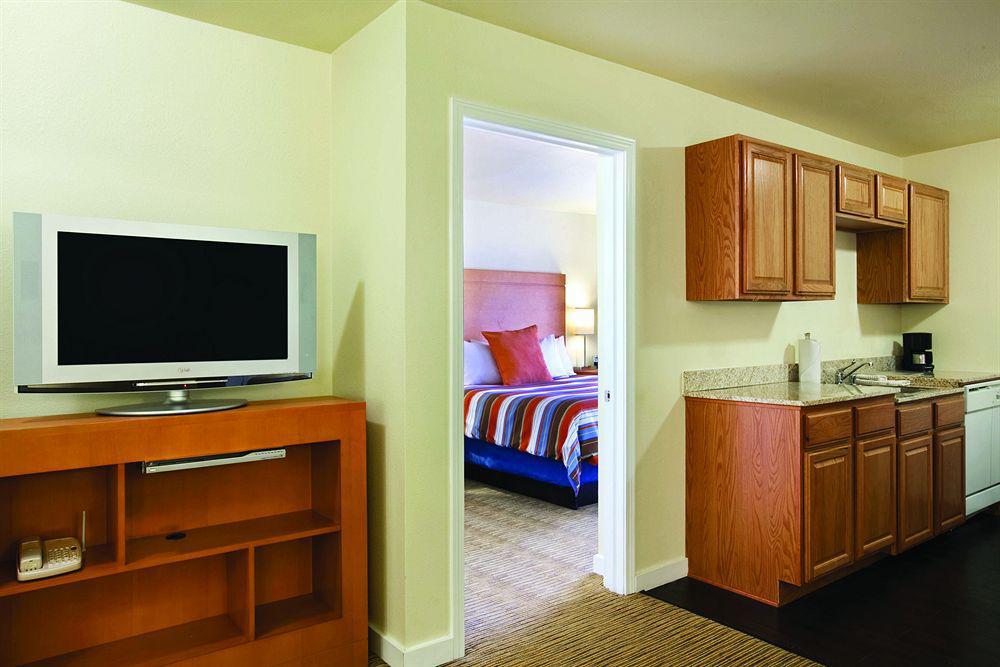 Hyatt House - University Village 콜로라도스프링스 객실 사진